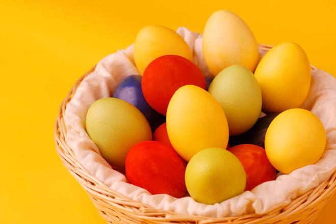 Colored eggs, home craft.