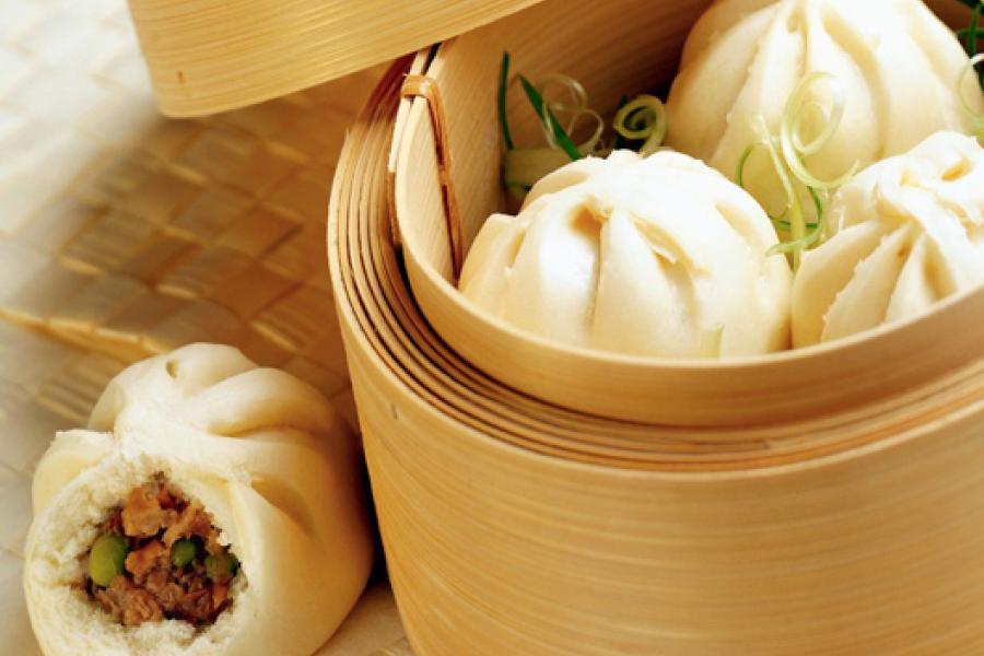 Bamboo steamer.