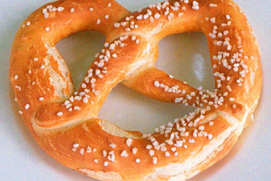 A soft pretzel.