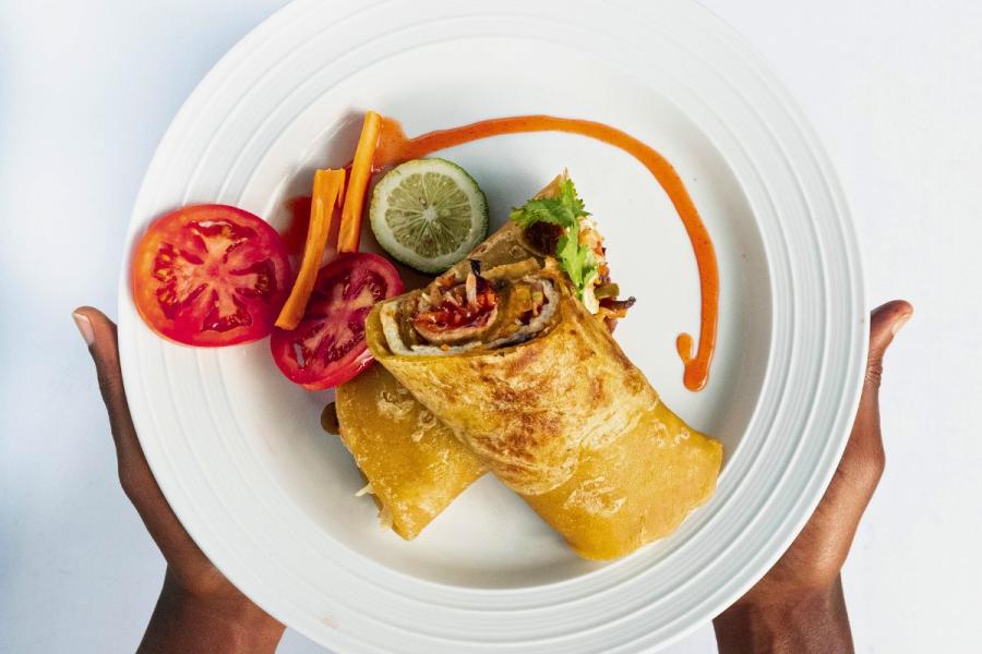 A plate with an Ugandan rolex.